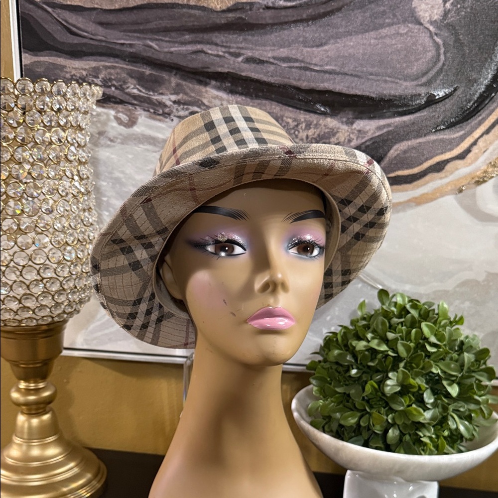 New Burberry Hat